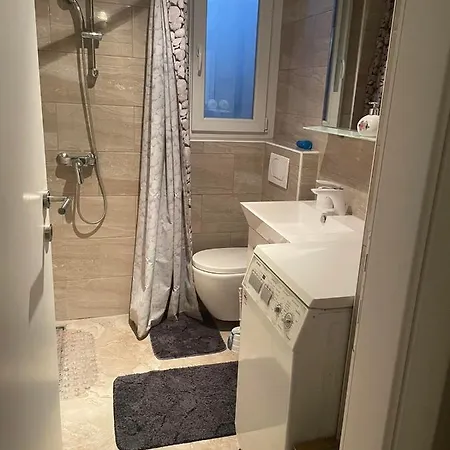 Privatni Smjestaj * Velika Kladusa